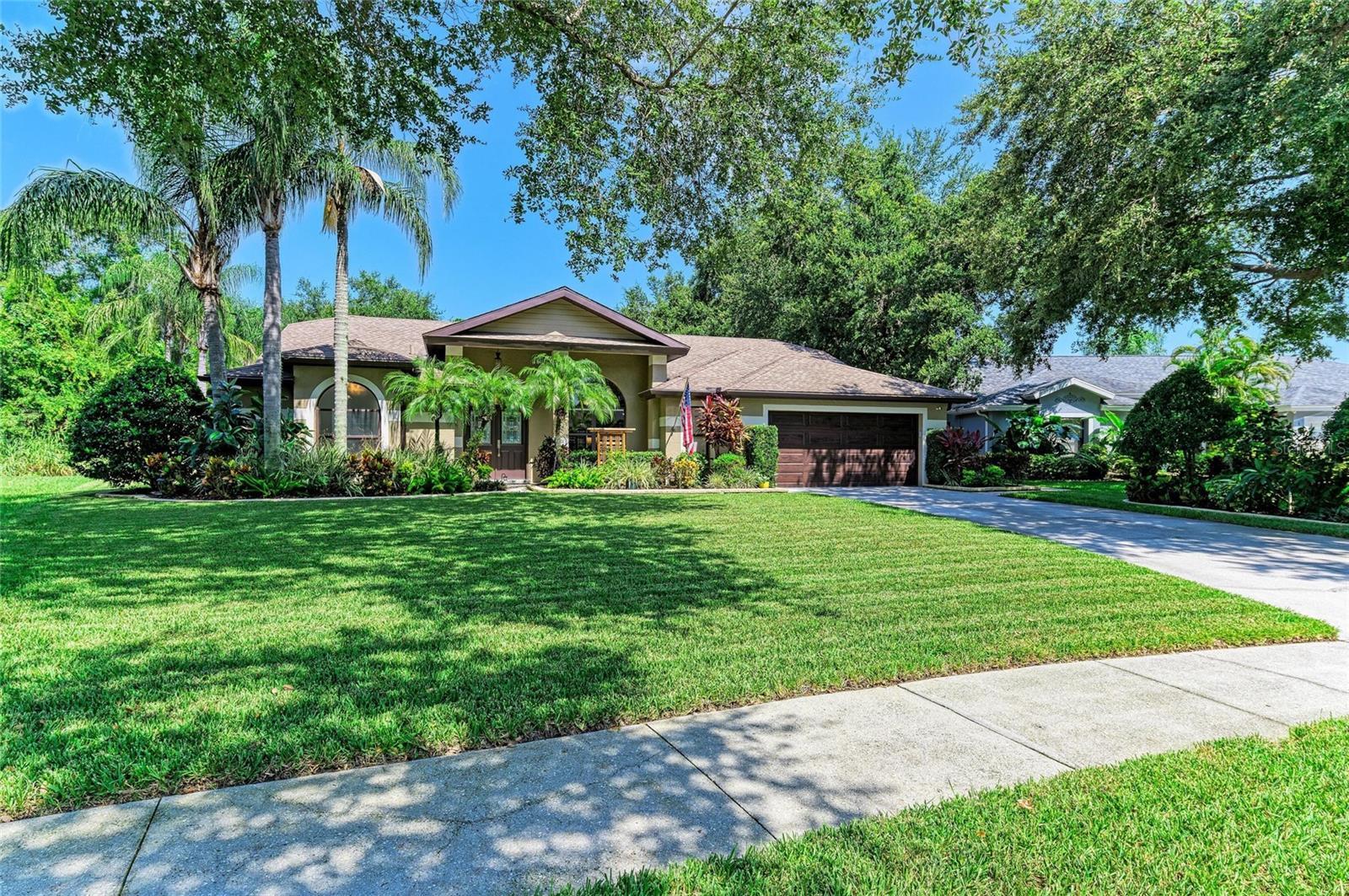 Property Photo: 8416 Palm Lakes Court FL 34243