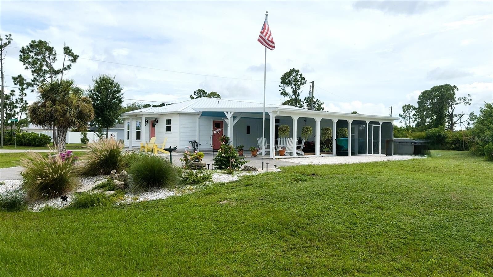 Property Photo: 12473 Birtle Avenue FL 33981