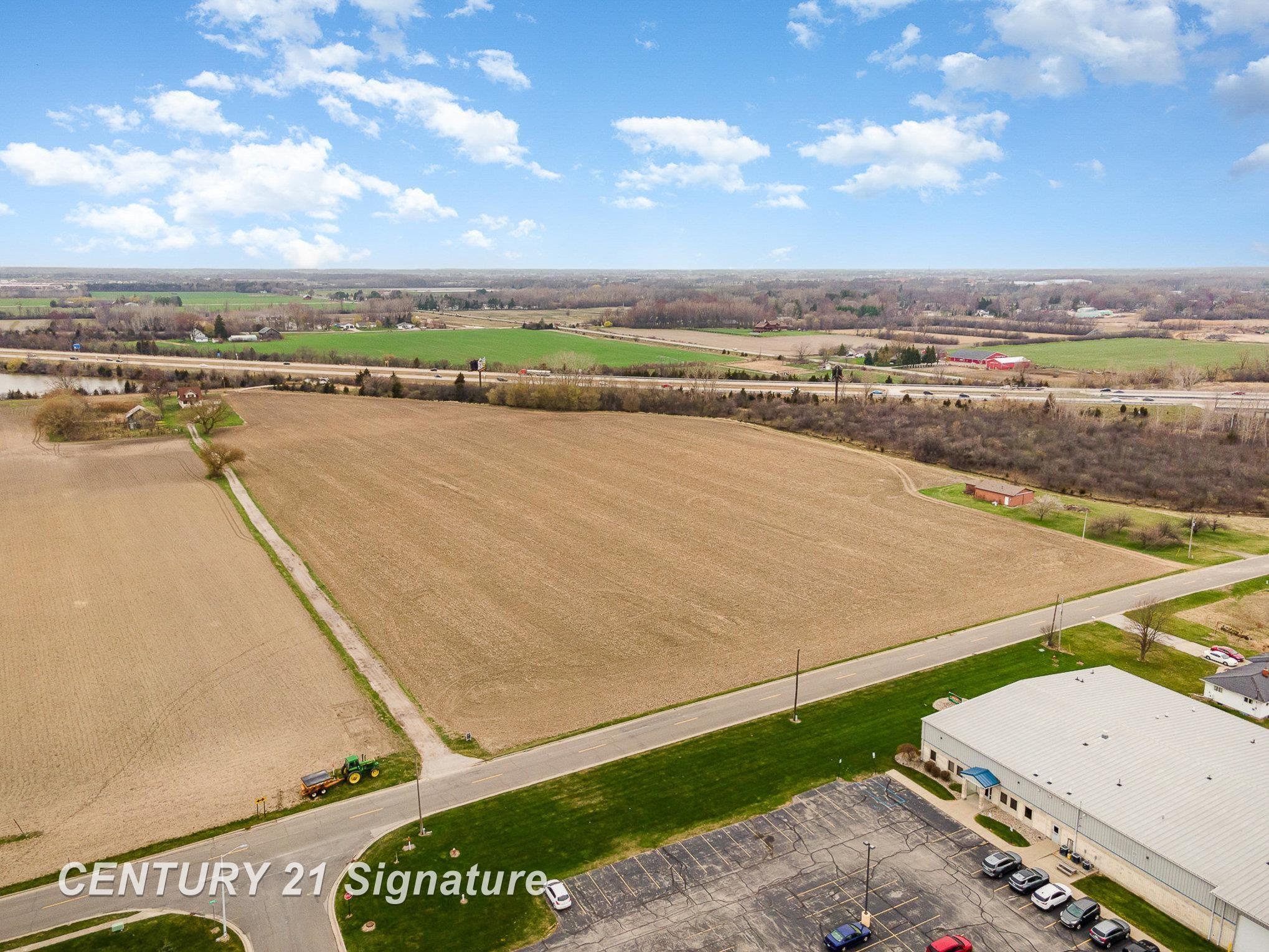 Property Photo: 5775 Venoy Road MI 48604