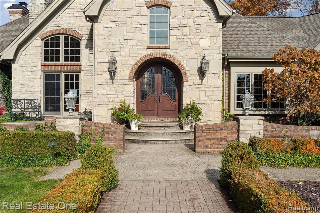 Property Photo: 4058 Lake Ridge Court MI 48455 9130