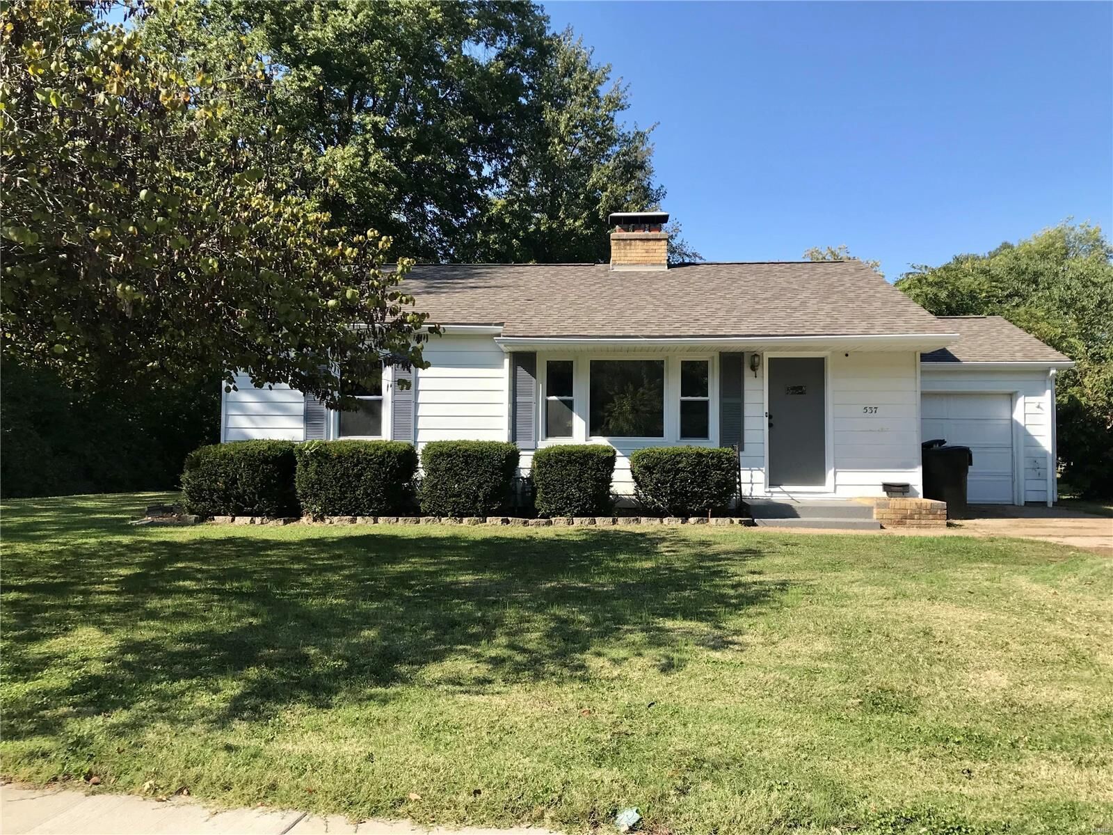 Property Photo:  537 S 17th Street  IL 62226 