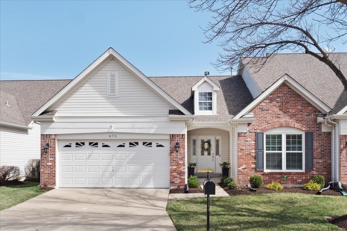 Property Photo:  675 Stonebrook Court  MO 63005 