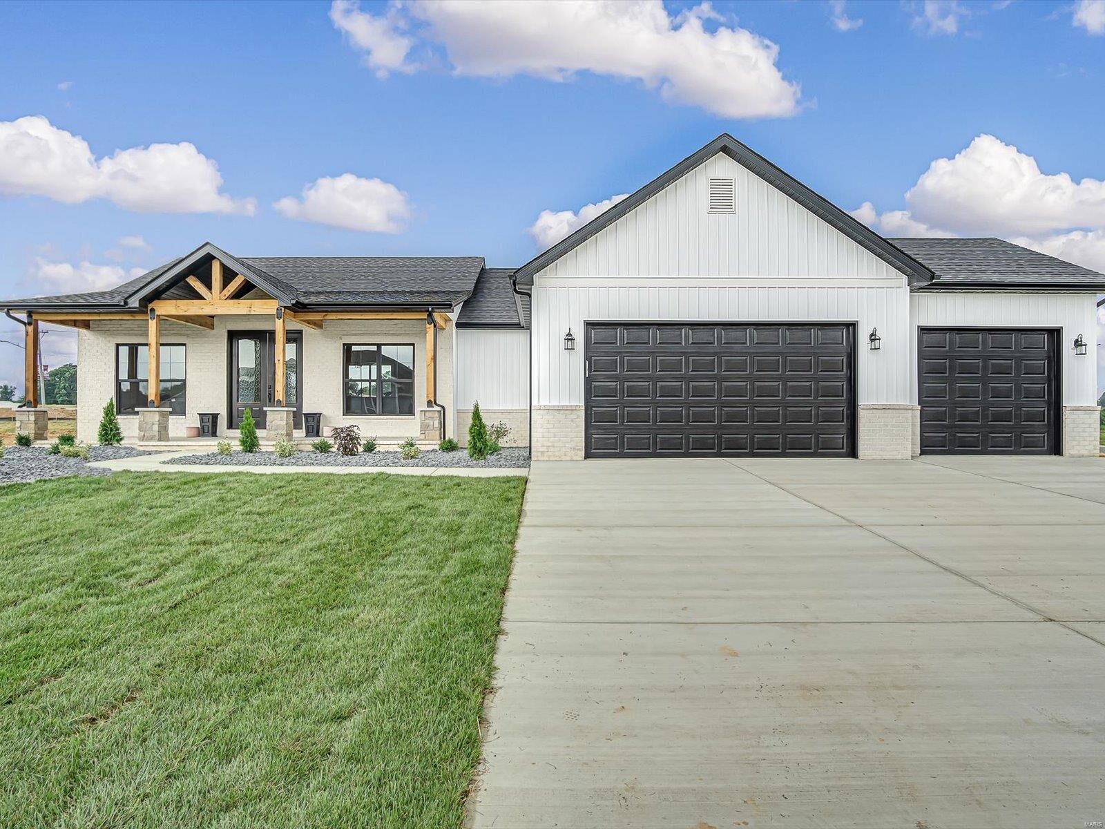 Property Photo: 488 Hayden Drive IL 62298