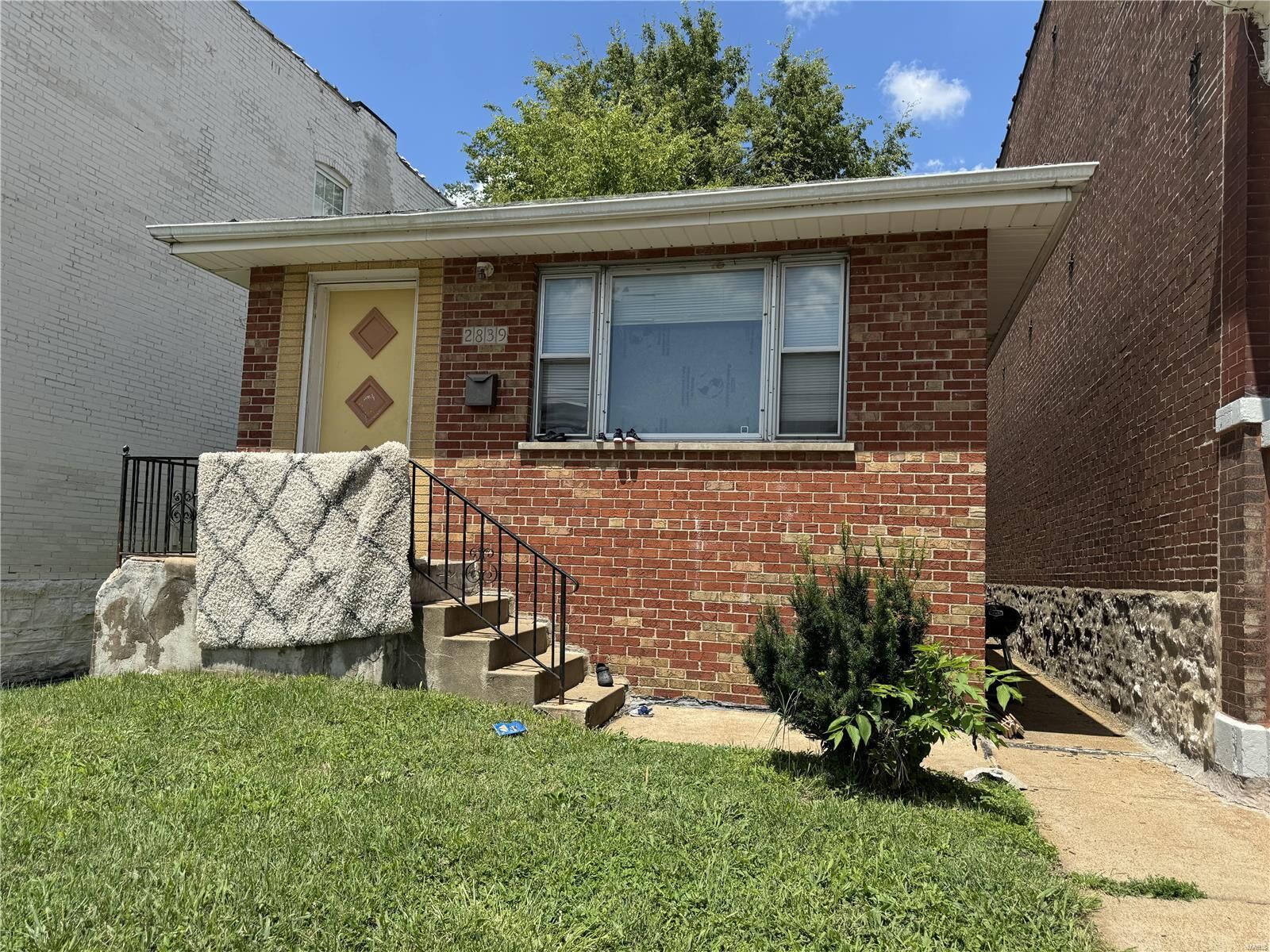 Property Photo: 2839 Osage Street MO 63118