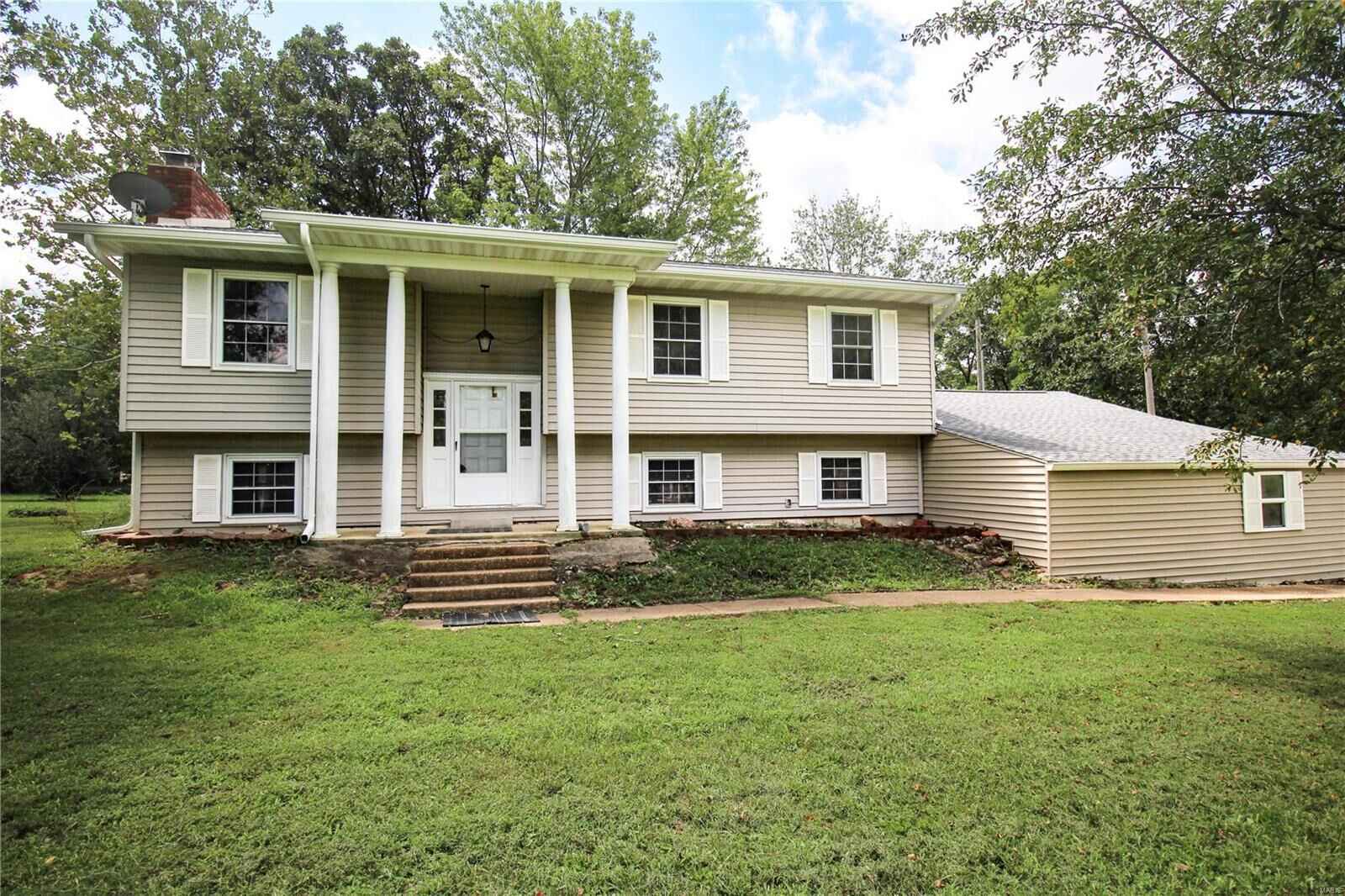 Property Photo: 1069 Sun Meadow Road MO 65441