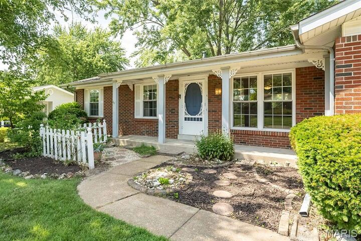 Property Photo: 2503 Dimus Drive MO 63026