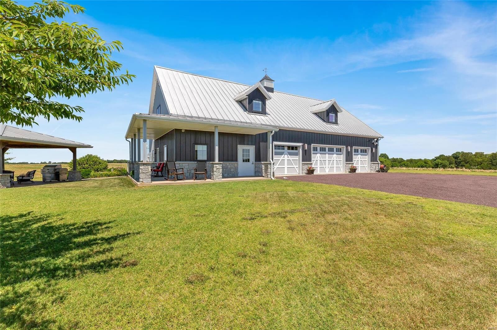 Property Photo: 5377 Mm Road IL 62244