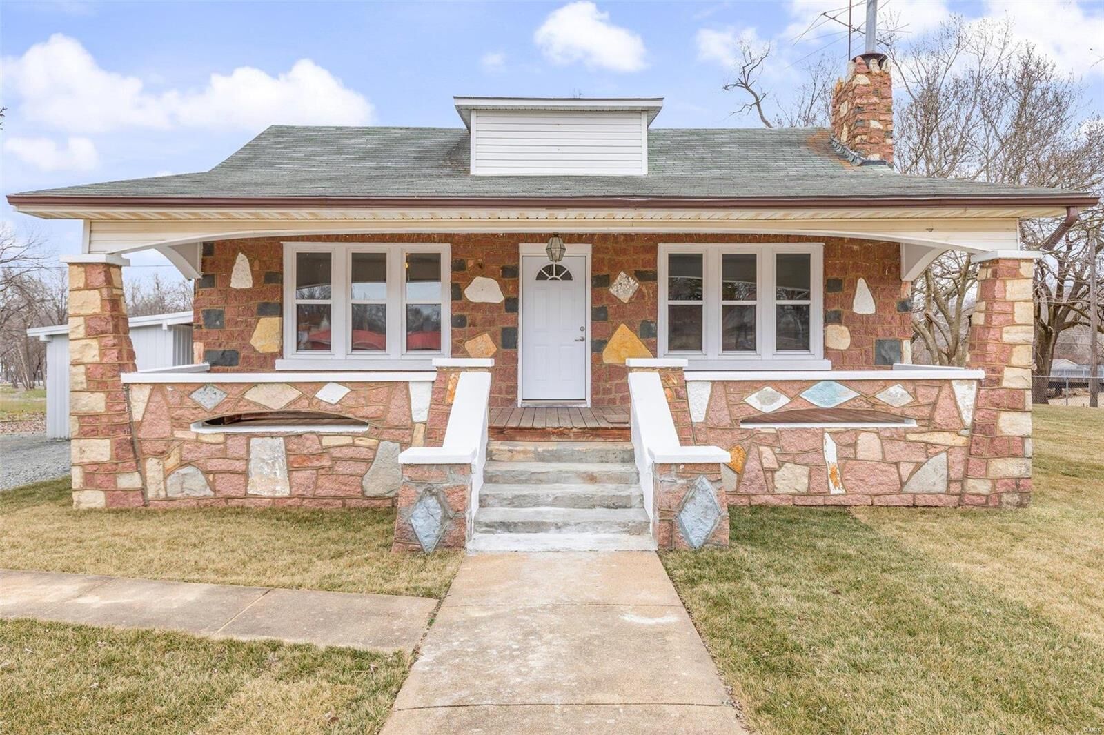 Property Photo:  130 N Large Street  MO 63601 