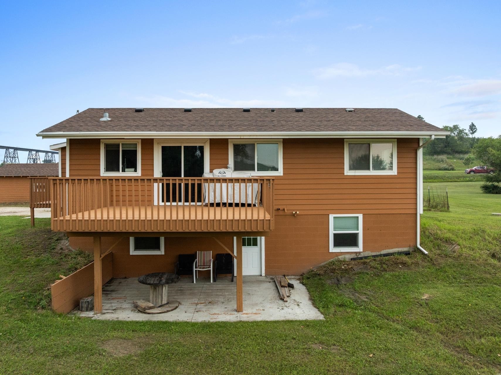 Property Photo: 6101 W County Rd 12 ND 58701