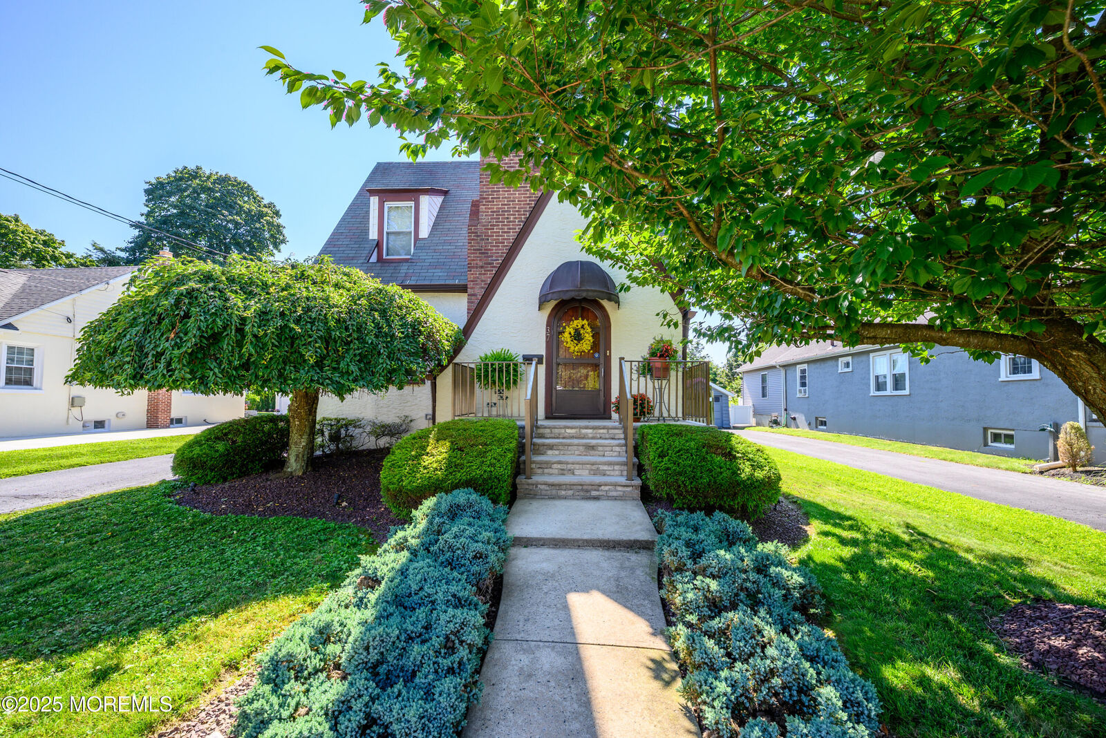 Property Photo:  37 Kiawah Avenue  NJ 07728 