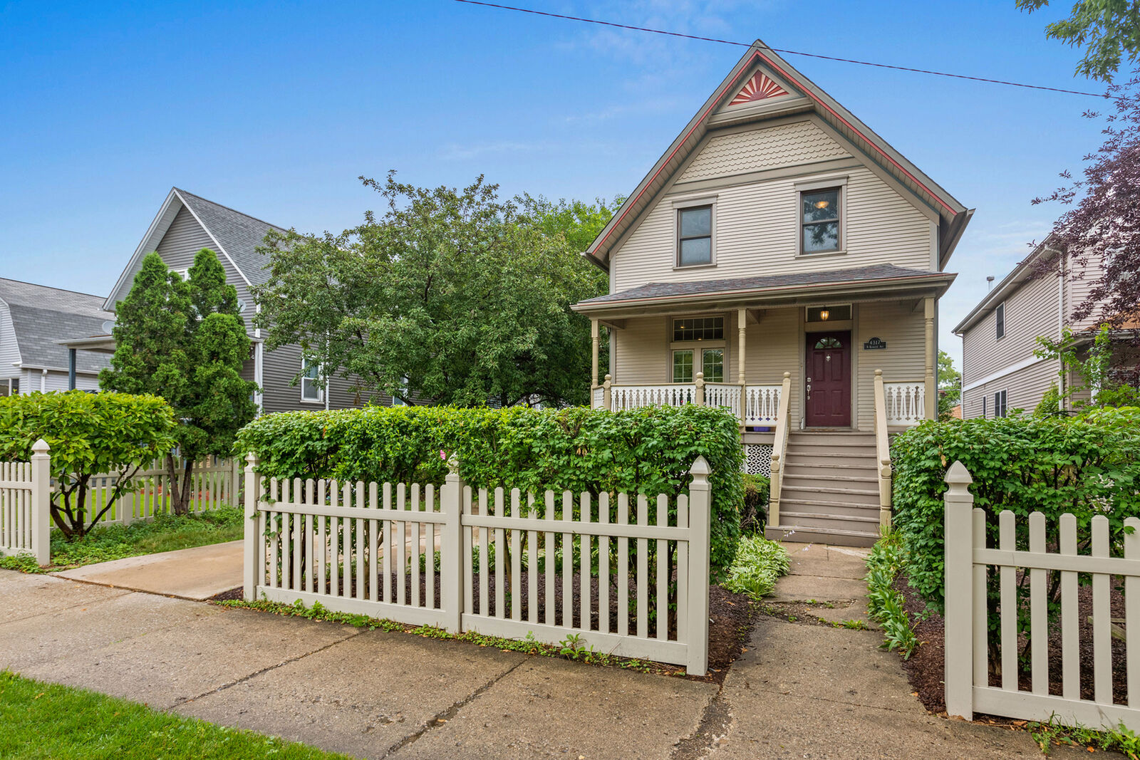 Property Photo:  4317 N Kenneth Avenue 1  IL 60641 