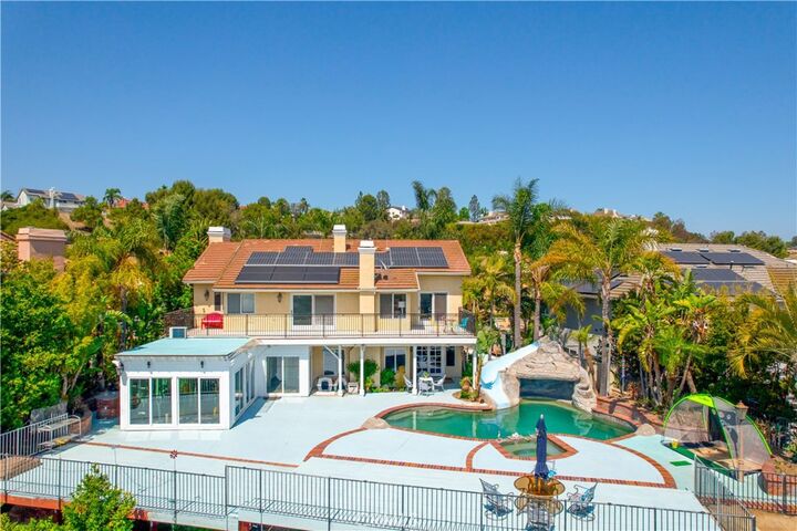 Property Photo:  21620 Brisbane Way  CA 92887 