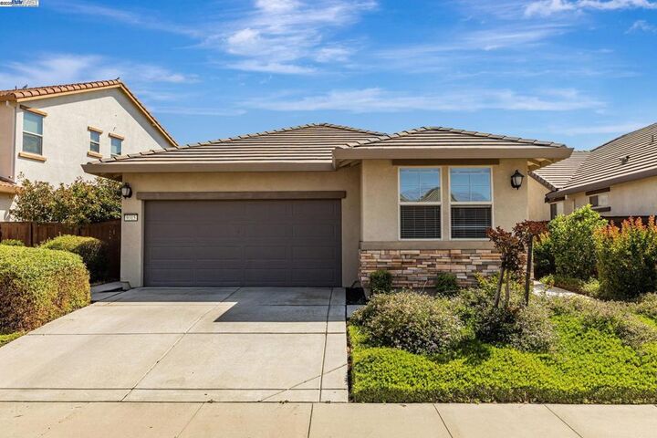Property Photo:  9315 Wild Lilac Cir  CA 95829 