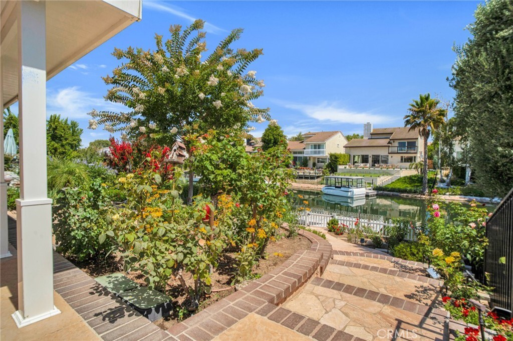 Property Photo: 2382 Leeward Circle CA 91361
