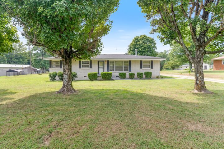 Property Photo: 19 Brook St TN 37101