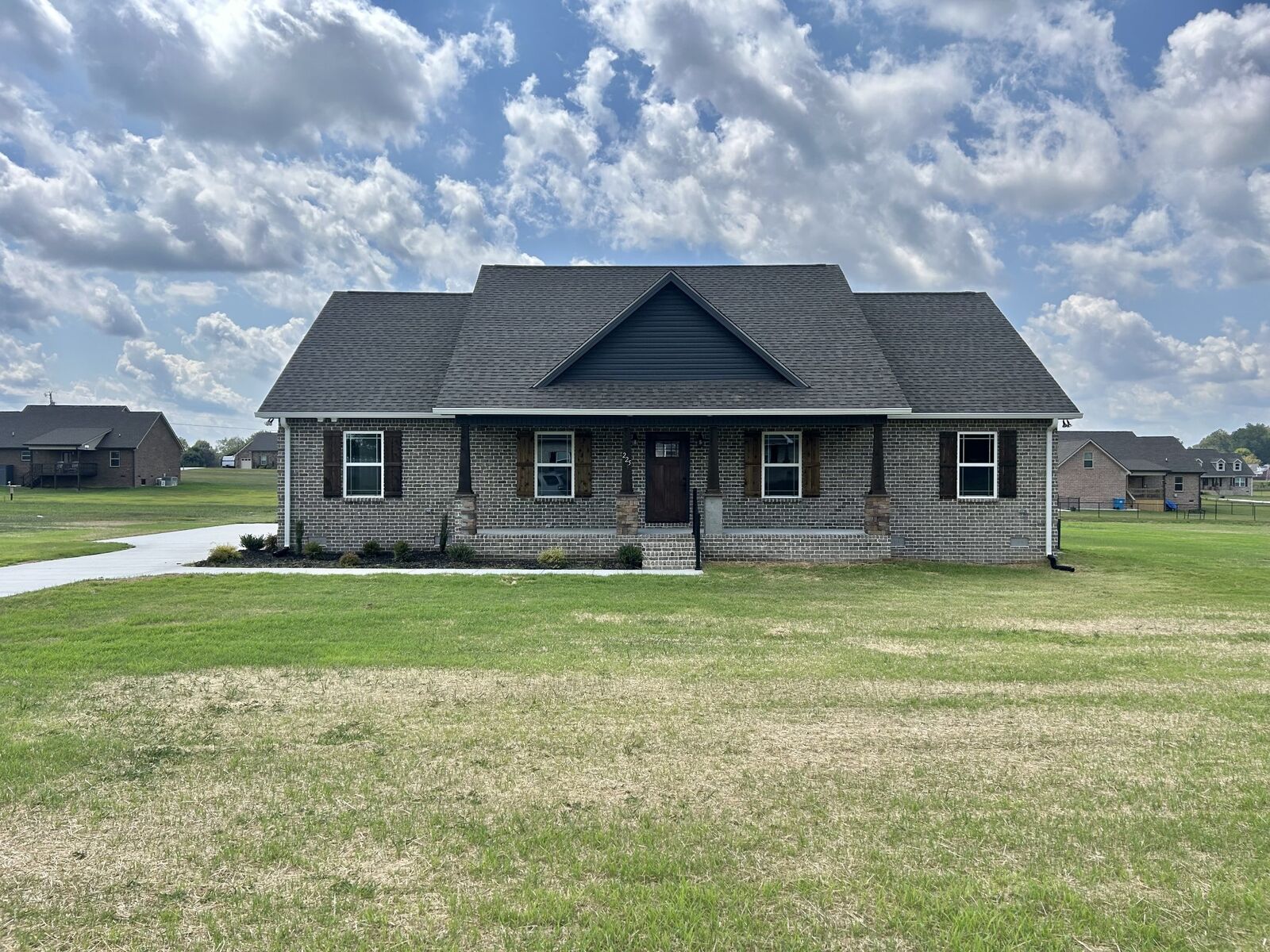 Property Photo:  225 Randall Ln  TN 37355 