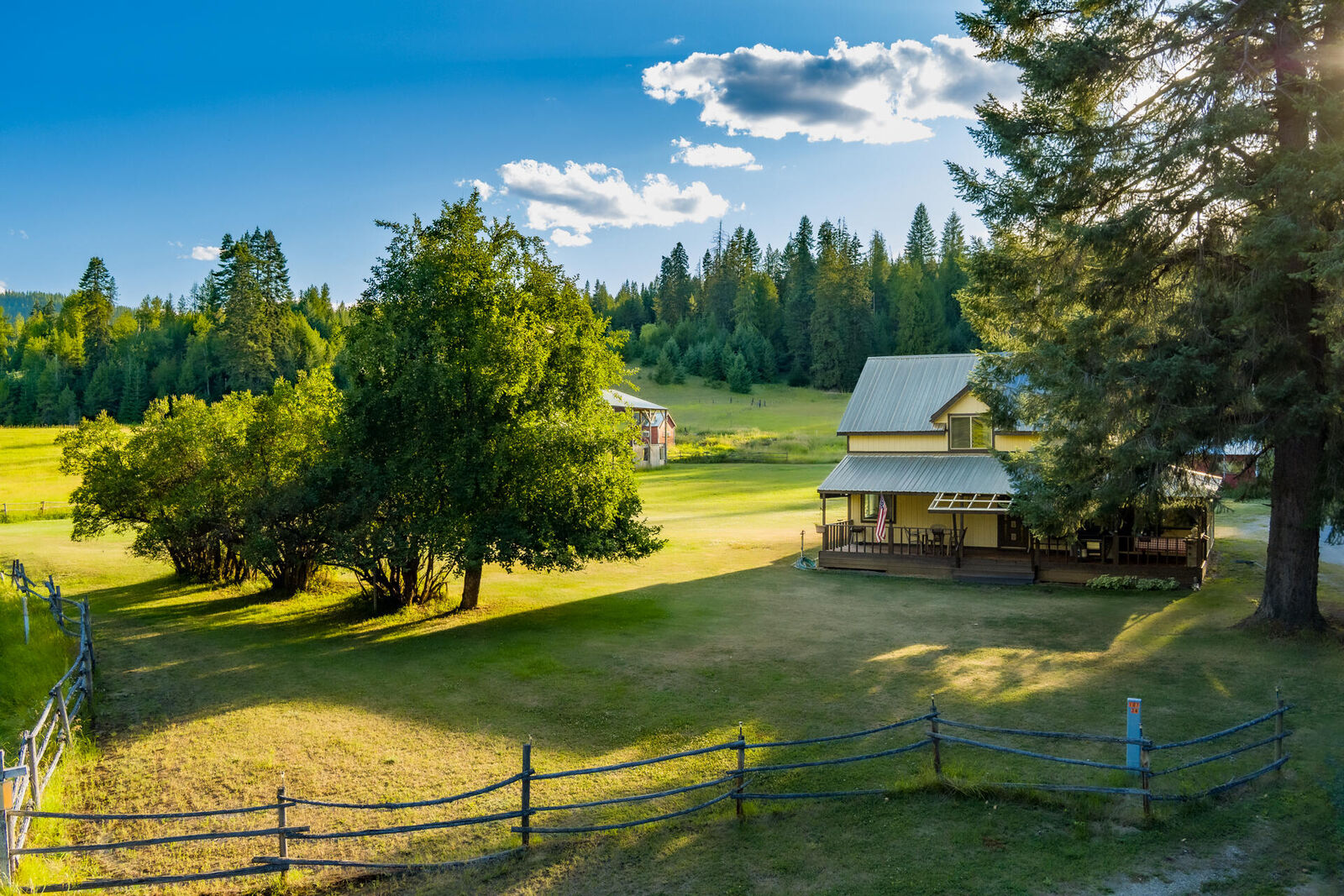 Property Photo:  1873 Greenhouse Rd  WA 99139