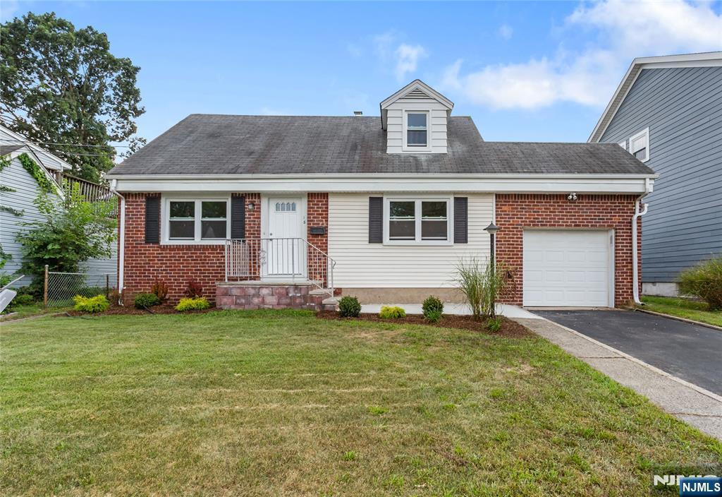 15 Schlosser Drive  Rochelle Park NJ 07662 photo