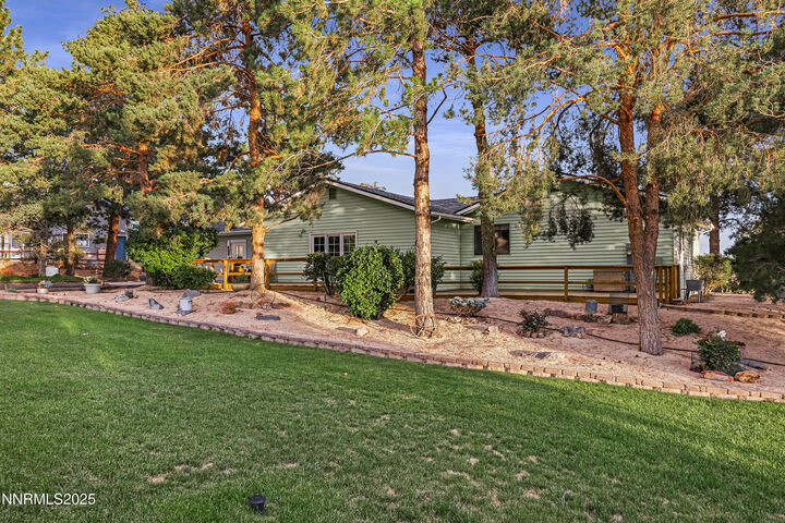 Property Photo: 30 El Caballo Trail NV 89441