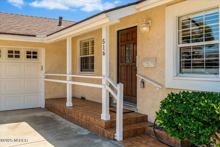 Property Photo: 516 E Creston Street CA 93454