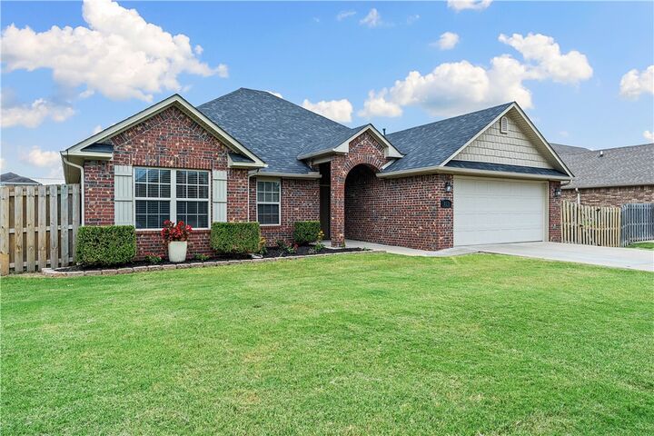 201 Sussex Avenue  Lowell AR 72745 photo