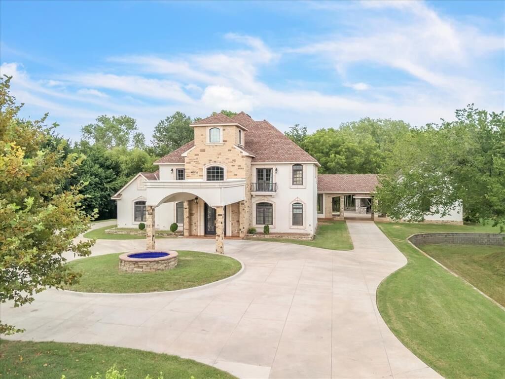 Property Photo: 14000 Edmond Lake Drive OK 73049