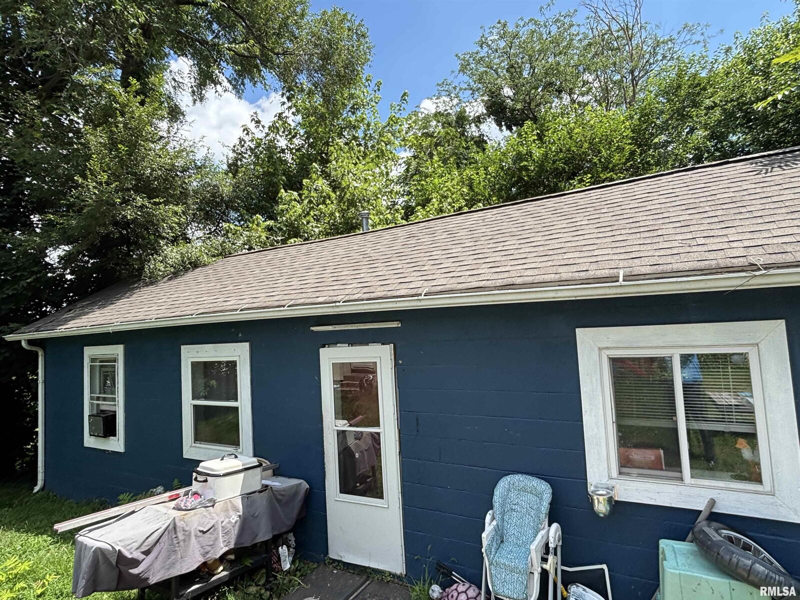 Property Photo:  1417 - 1419 E 1st Street  IL 61264 