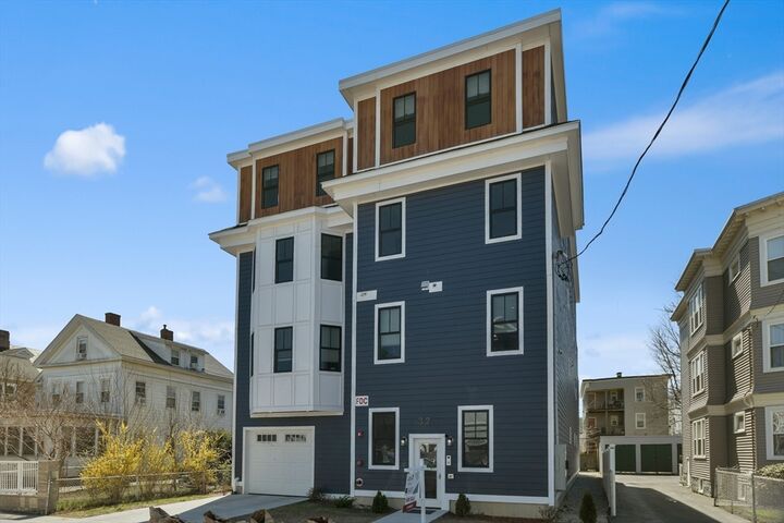 32 Pearl St 4  Boston MA 02125 photo