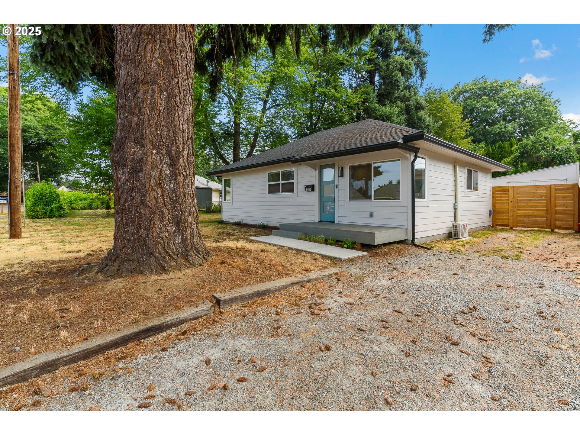 Property Photo: 3403 Xavier Ave WA 98660