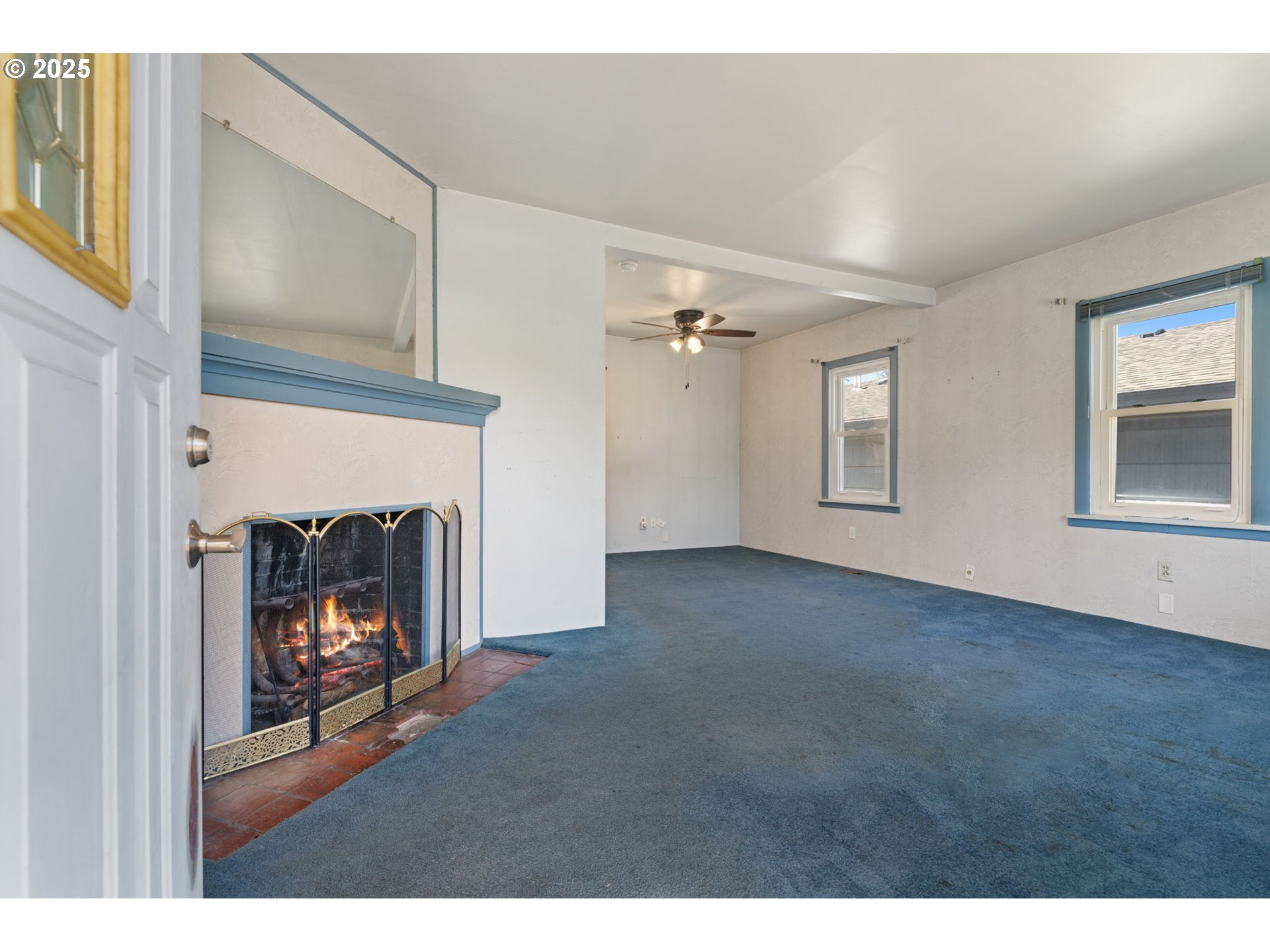 Property Photo: 9816 N Central St OR 97203