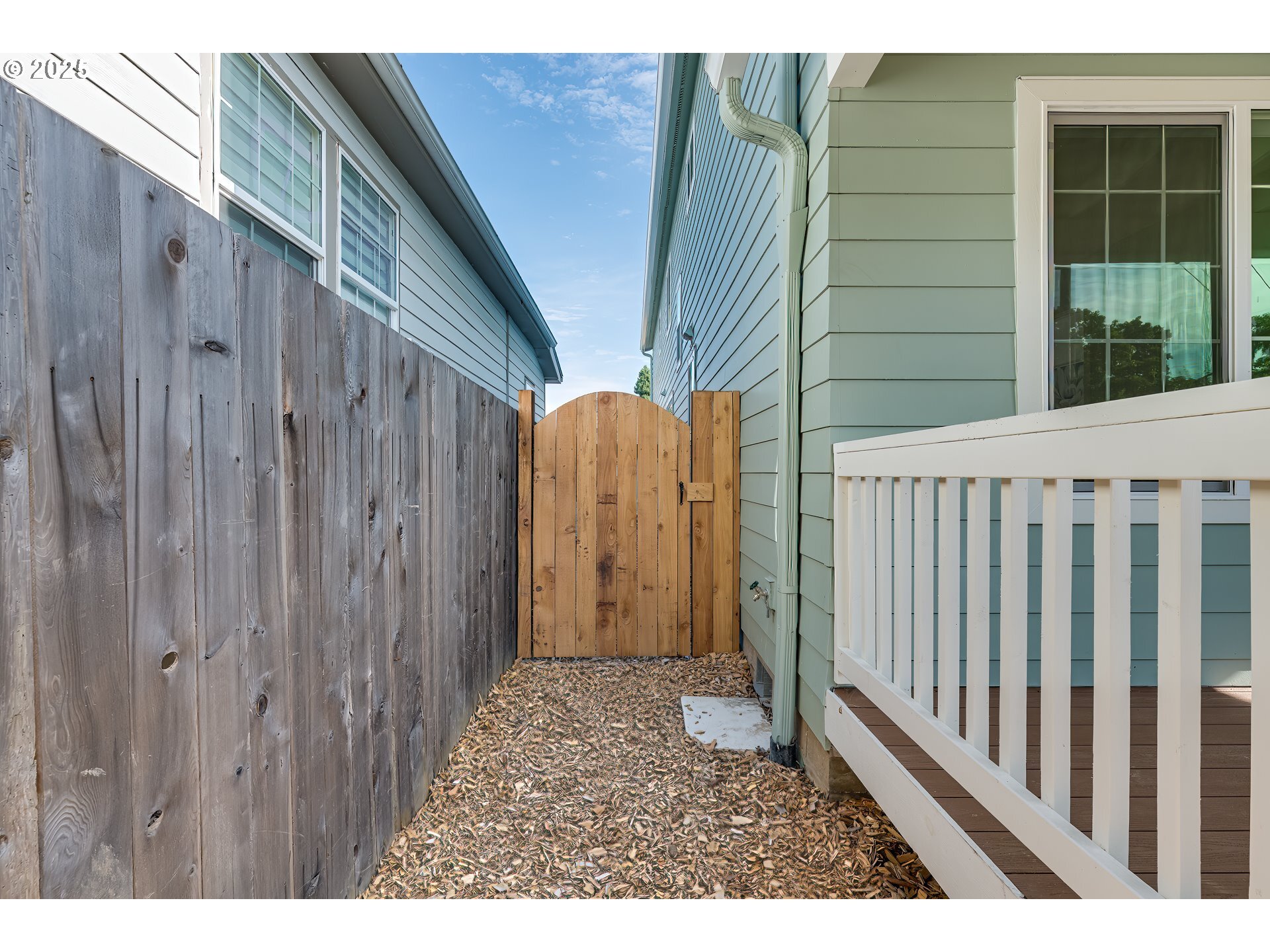Property Photo:  3257 N Baldwin St  OR 97217 