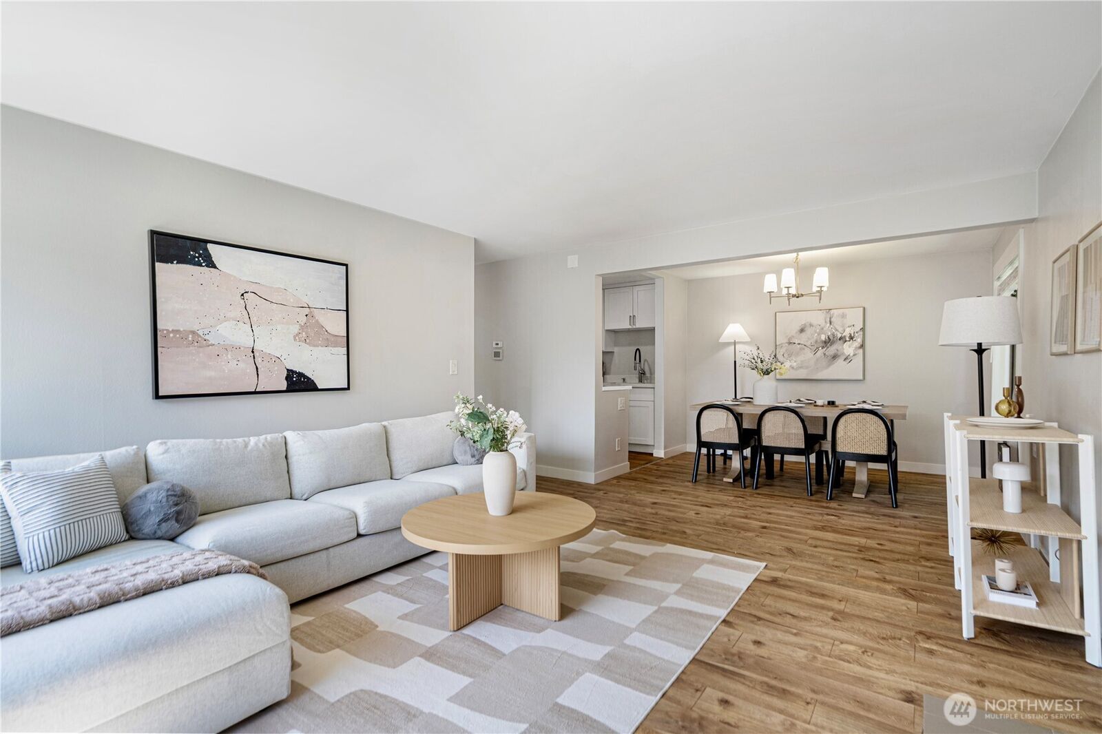 Property Photo: 9902 NE 124th St 1202 WA 98034