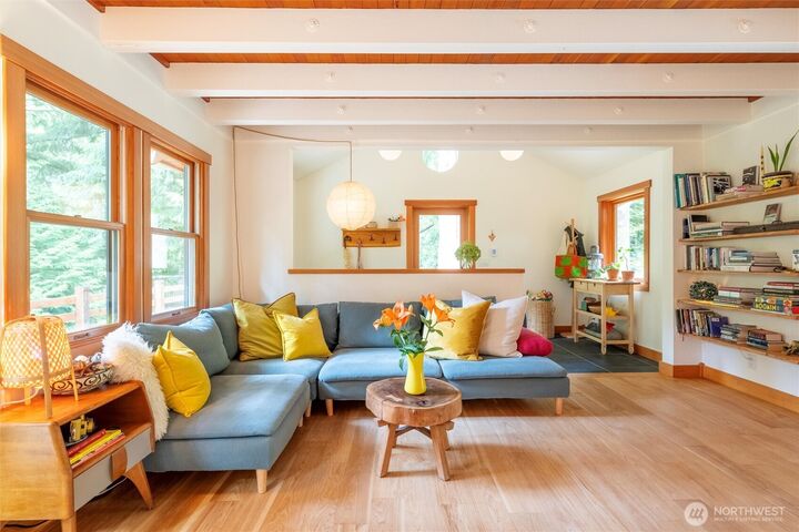 Property Photo:  1692  Galbraith Lane  WA 98229 