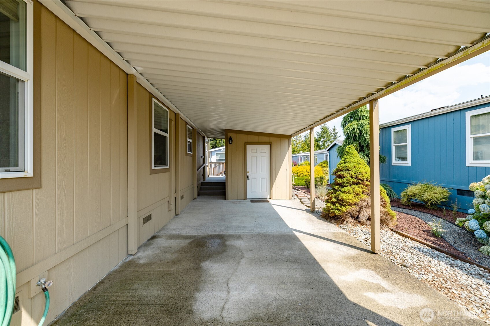 Property Photo: 14727 43rd Avenue NE 100 WA 98271