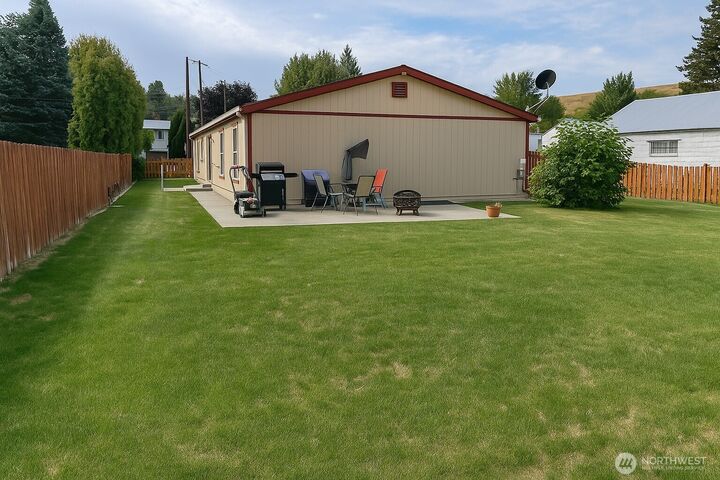 Property Photo:  430 W Sixth  St  WA 99361 