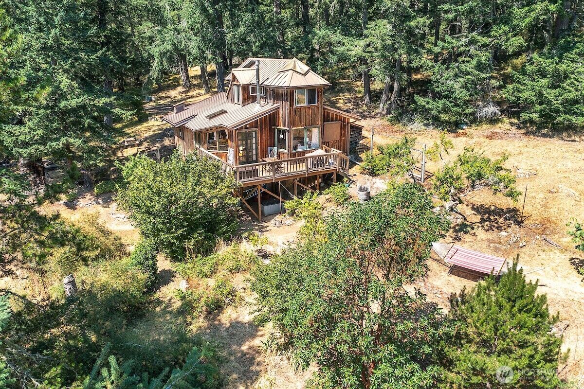 Property Photo:  652  Hurricane Hill Road  WA 98280 