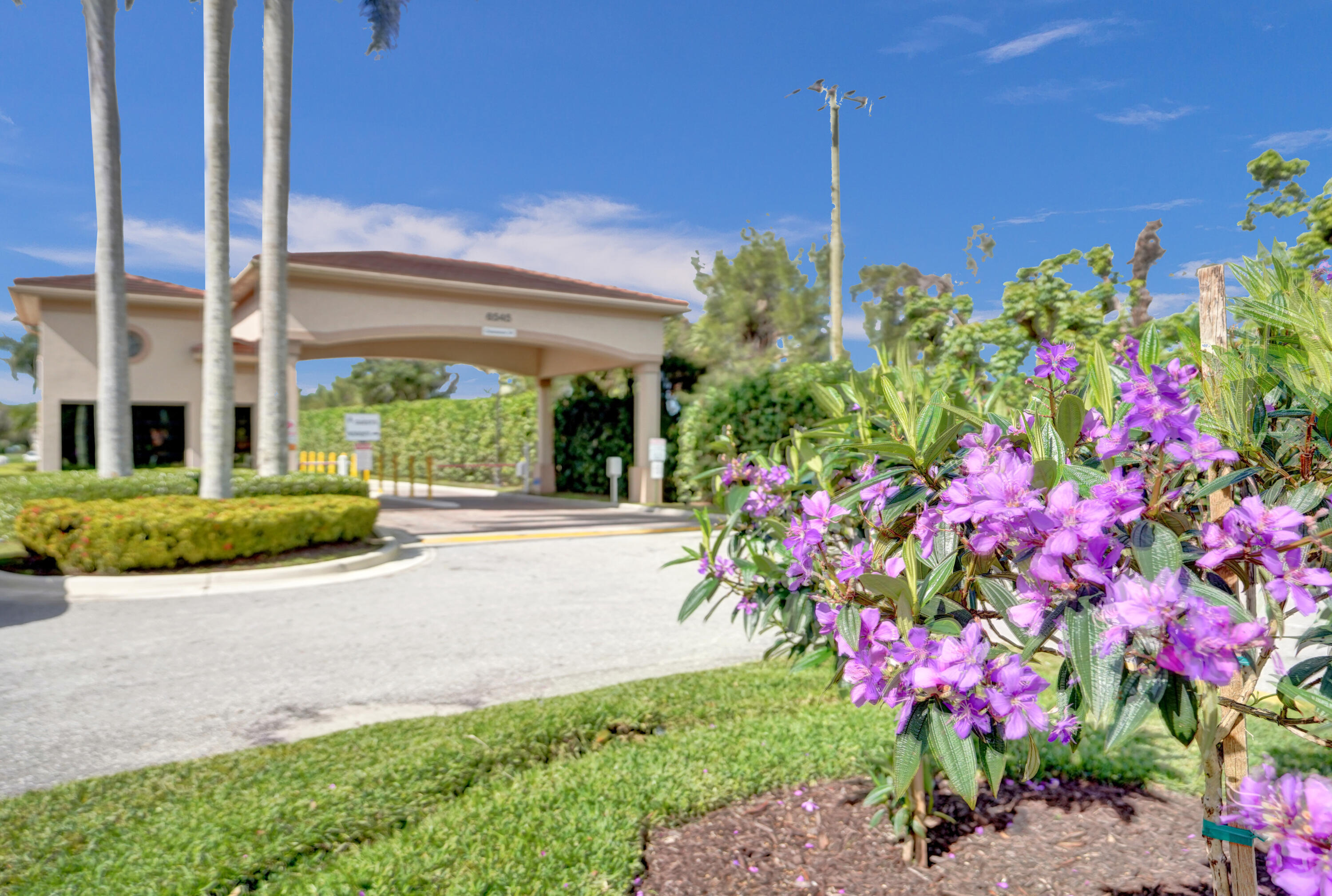 Property Photo: 7320 Amberly Lane 406 FL 33446