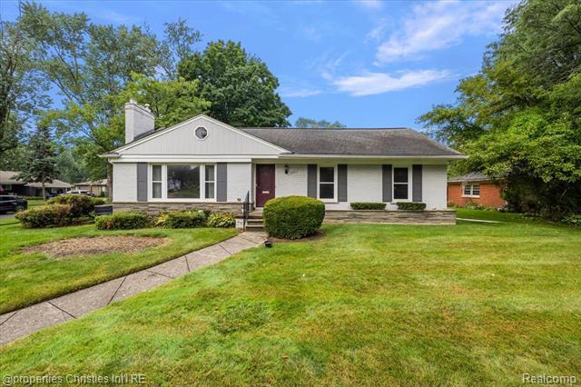 31711 Arlington Drive  Beverly Hills Vlg MI 48025 photo