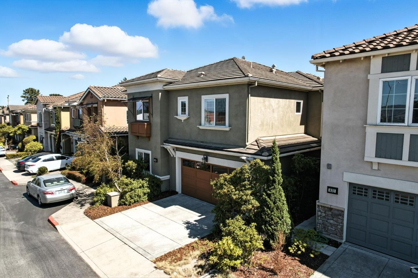 Property Photo:  830 Skycrest Drive  CA 94066 