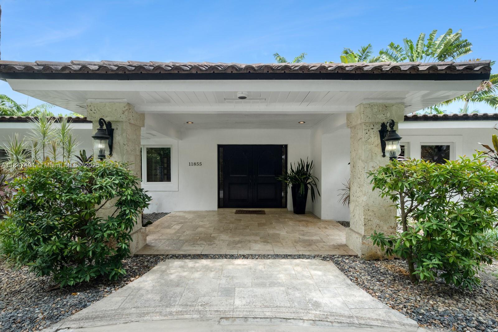 11855 SW 68th Ct  Pinecrest FL 33156 photo