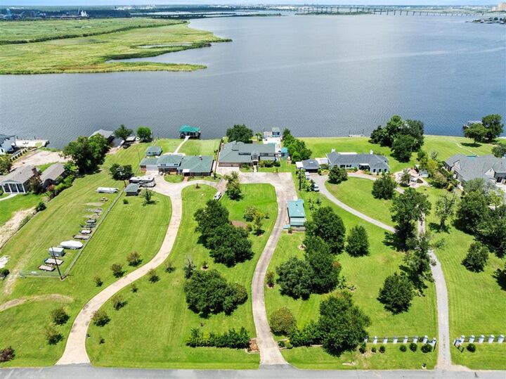 Property Photo: 3840 Bluff Lane LA 70605