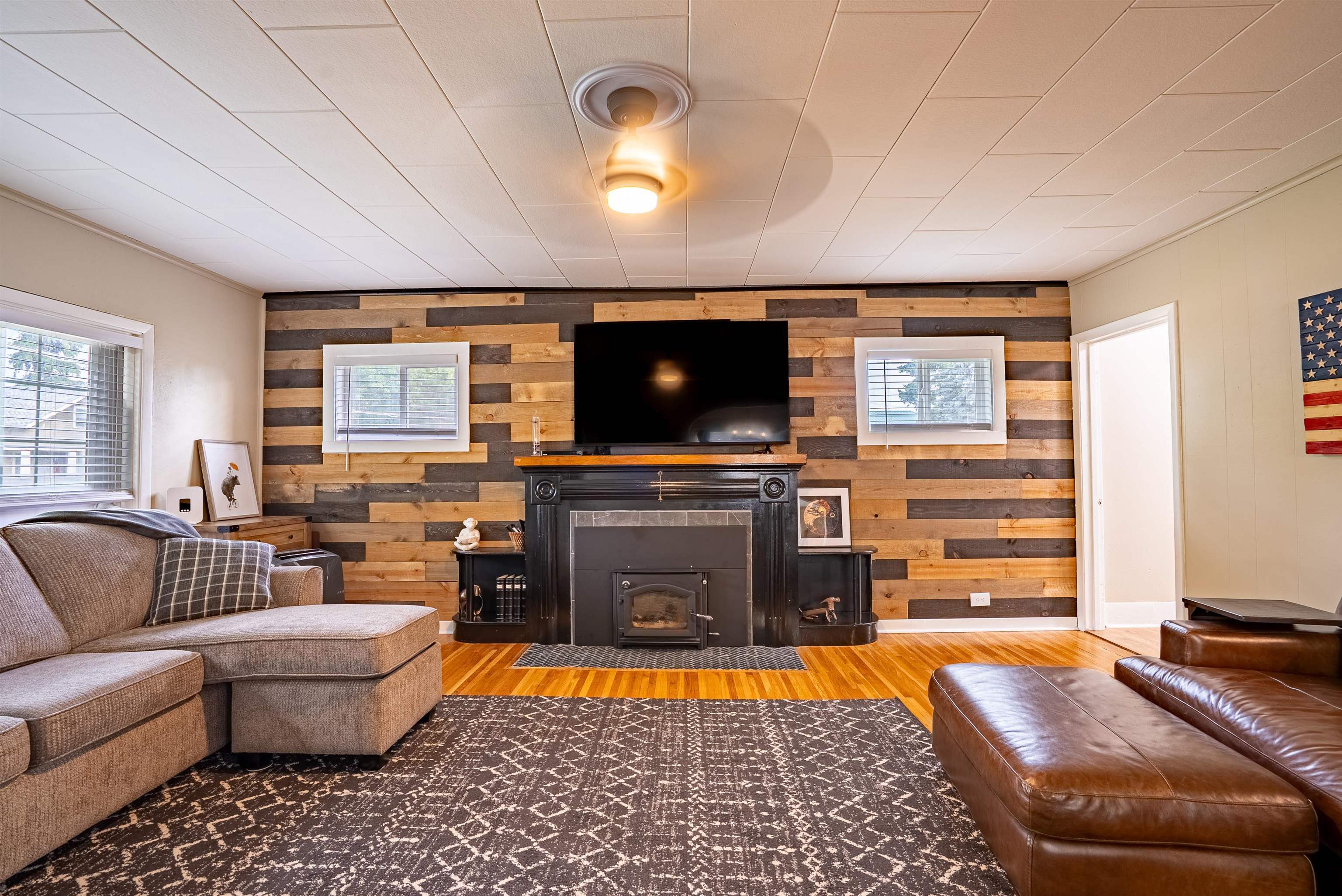 Property Photo: 3105 N Park Rd WA 99212