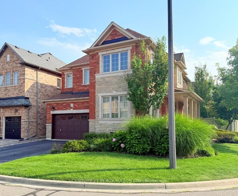 Property Photo: 197 Quinlan Court ON L9T 7A2