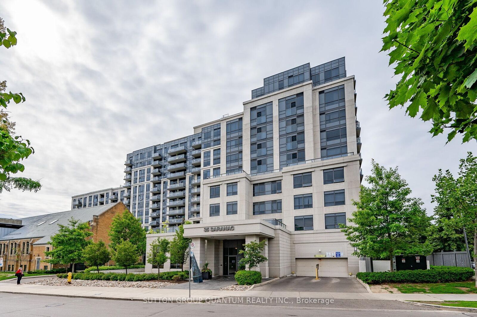 Property Photo:  35 Saranac Boulevard 216  ON M6A 2G4 
