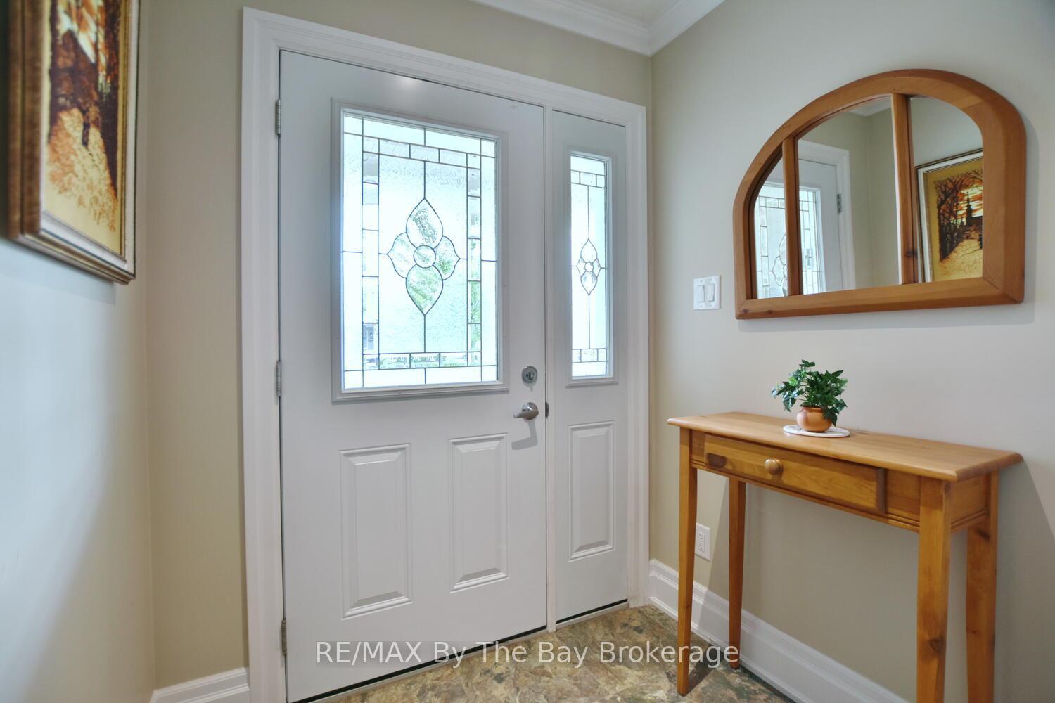 Photo de la propriété: 50 Clover Crescent ON L9Z 0G4