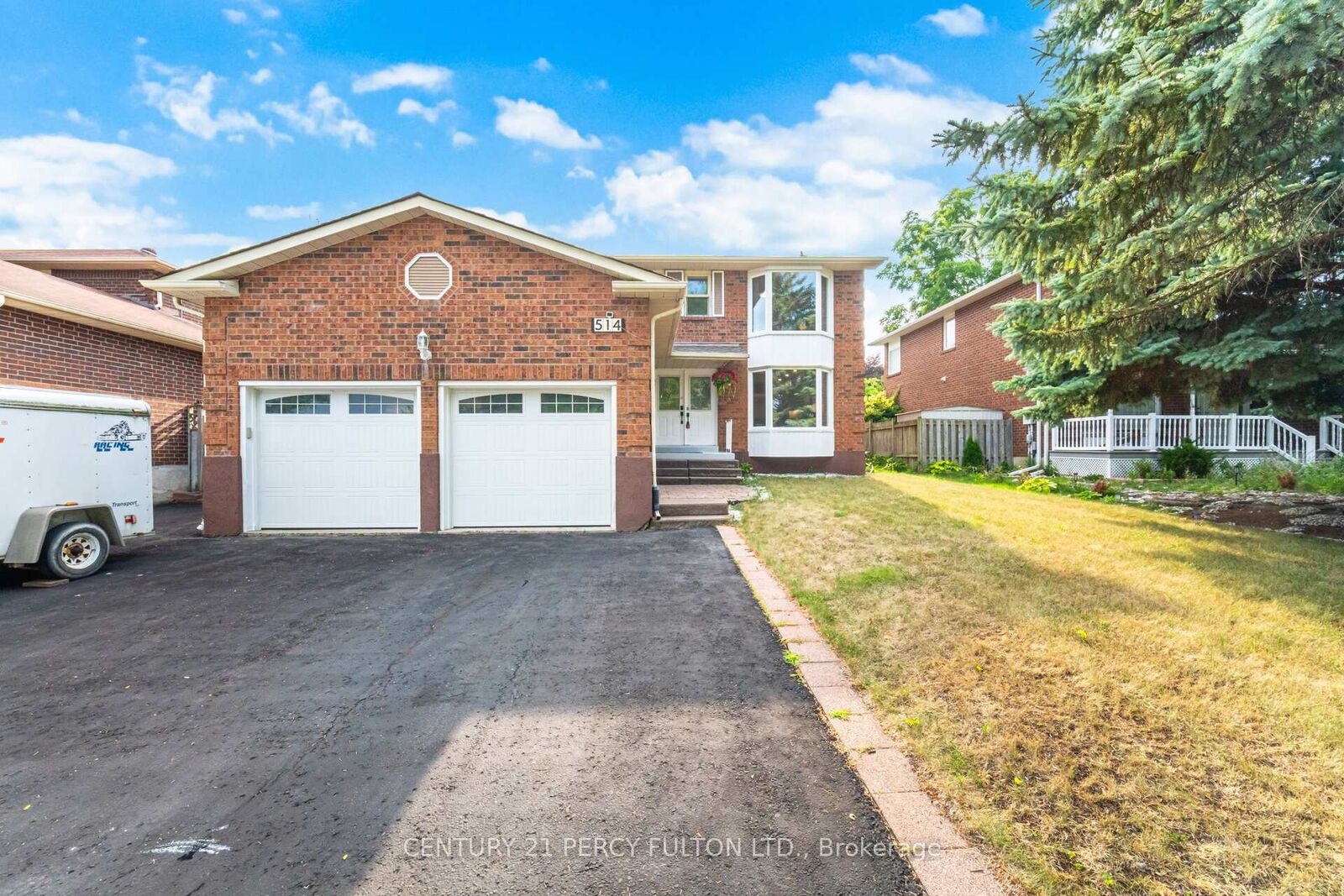 Property Photo:  514 Lightfoot Place  ON L1V 5Z8 