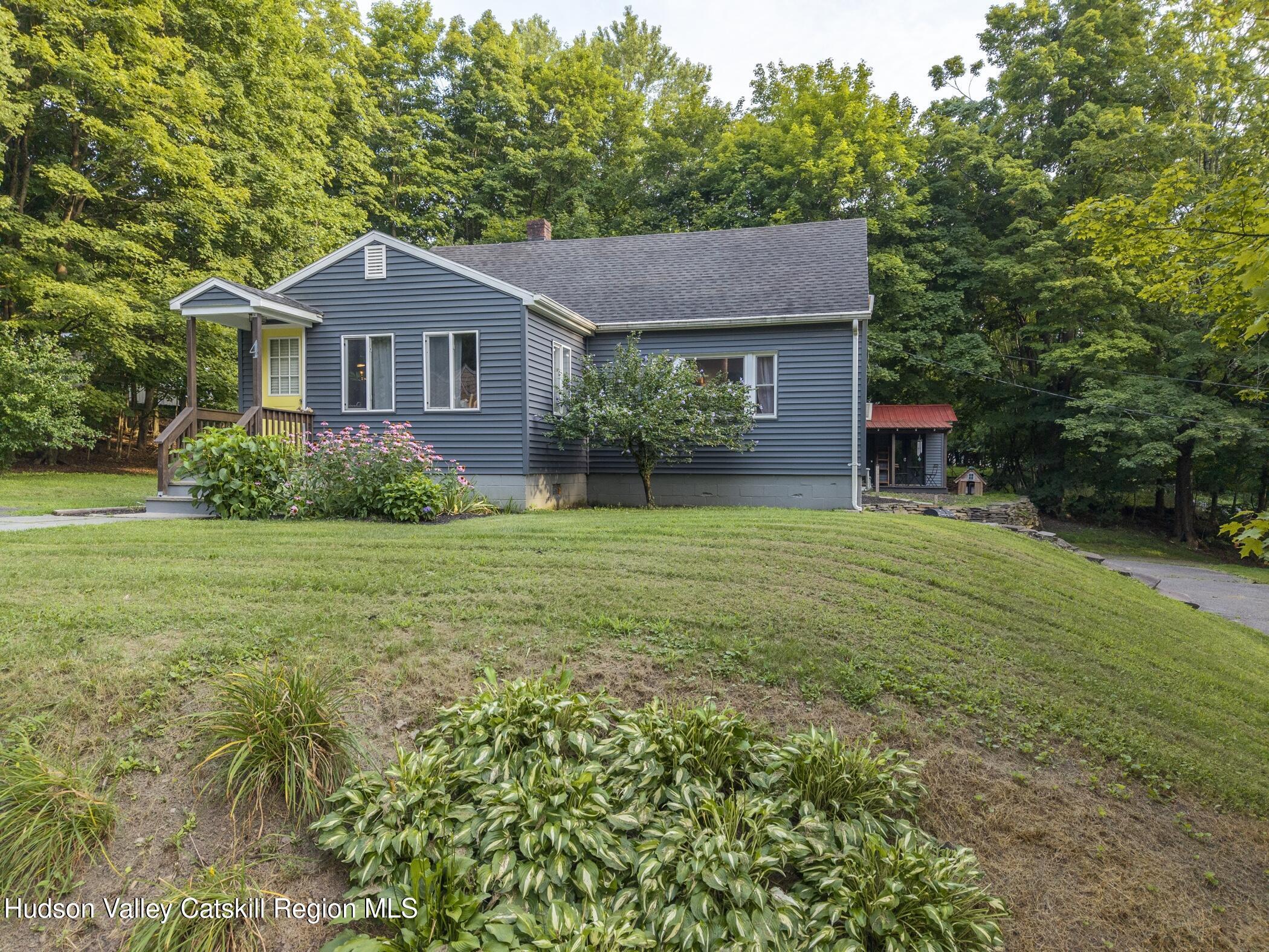 Property Photo:  4 Clover  NY 12491 