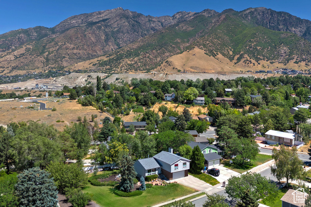 Property Photo: 3237 Wynford Cir UT 84121