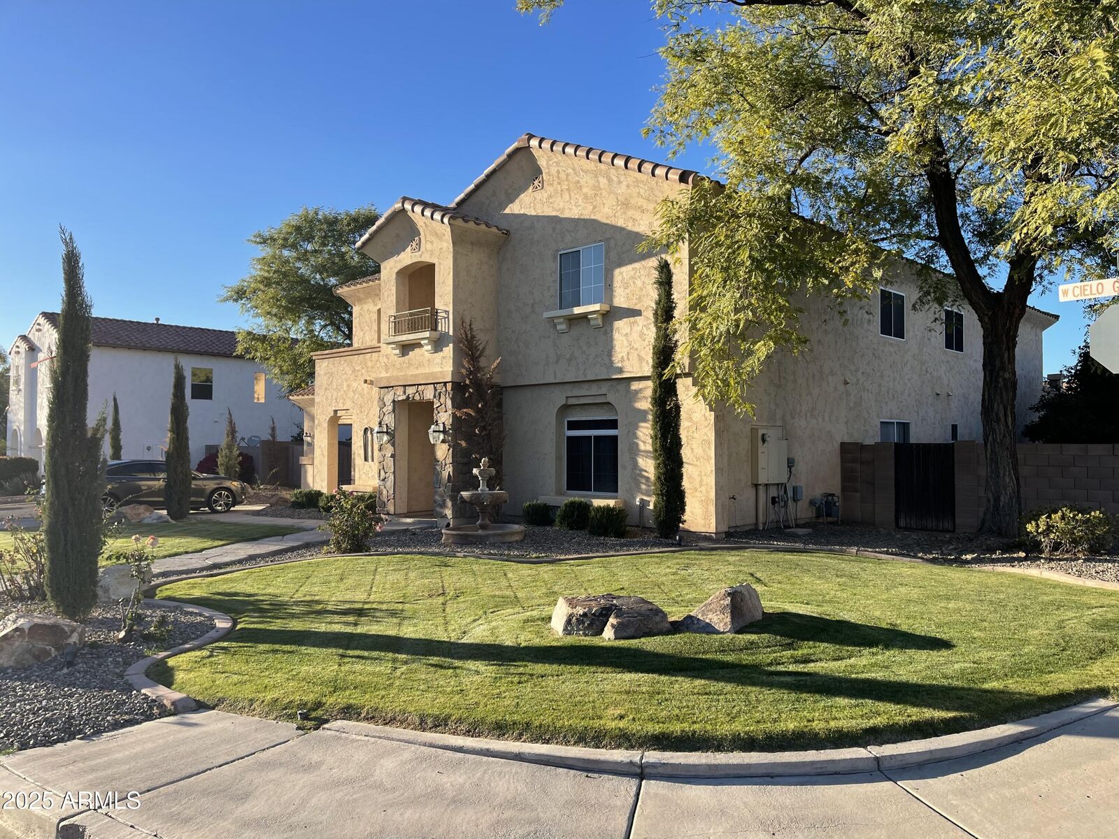 Property Photo: 7264 W Cielo Grande -- AZ 85383