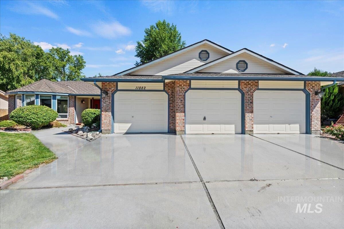 Property Photo: 11882 W Albany Dr ID 83713